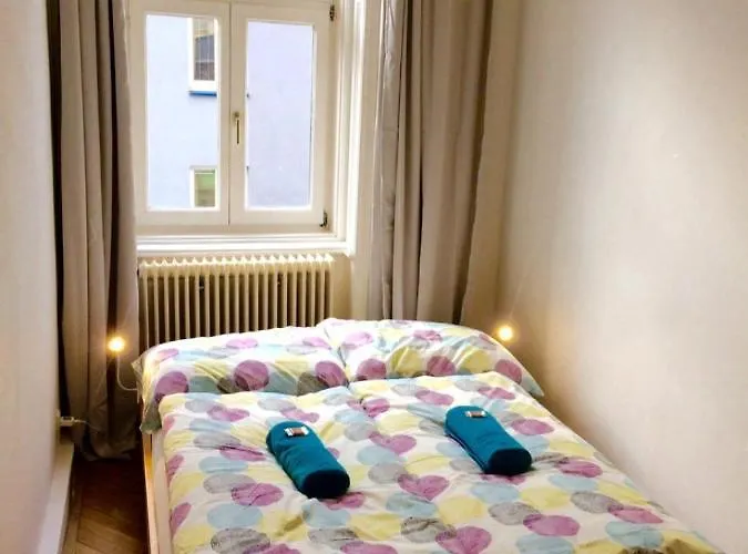 1090 * Viena